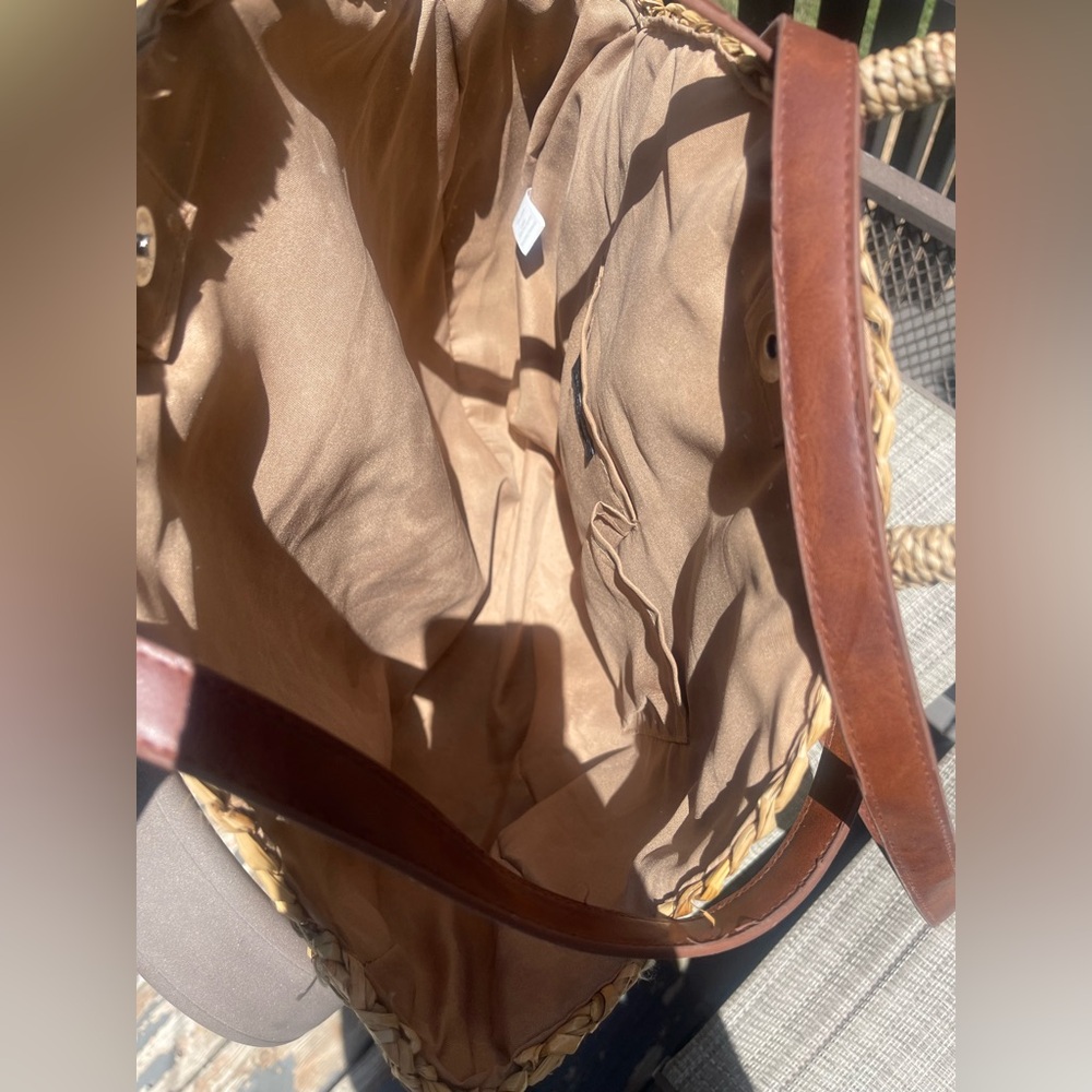 South Beach Straw Tote Hobo Bag - Picture 5 of 7